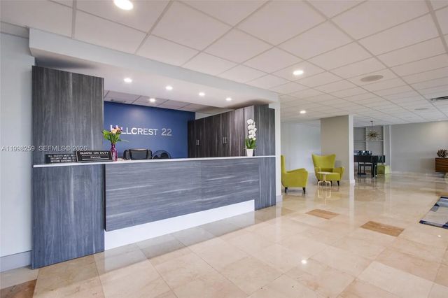 4 of 20 - 4350 Hillcrest Drive #303, Hollywood, FL