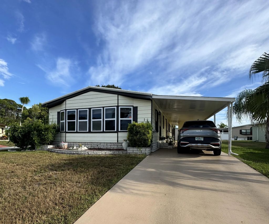 1 Grande Camino Court, Fort Pierce