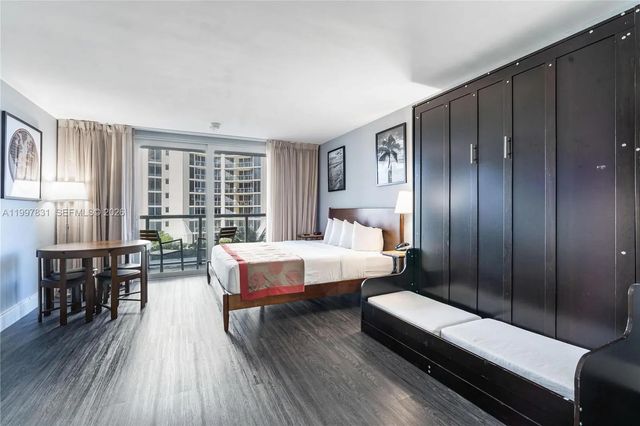 3 of 10 - 19201 Collins Avenue #324, Sunny Isles Beach, FL