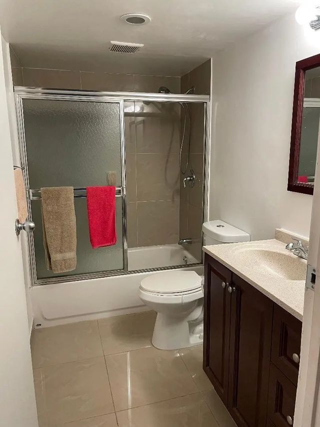 4 of 12 - 2821 Somerset Drive #118, Lauderdale Lakes, FL