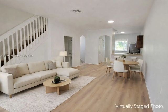 5640 Nw 115th Court #211, Doral