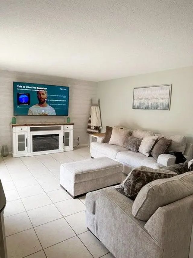 5 of 12 - 1402 Nebraska #15d, Fort Pierce, FL