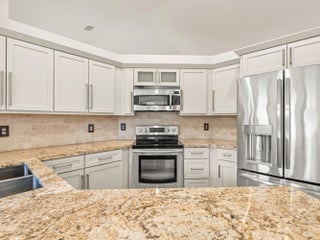 Photo of Listing #B26013734