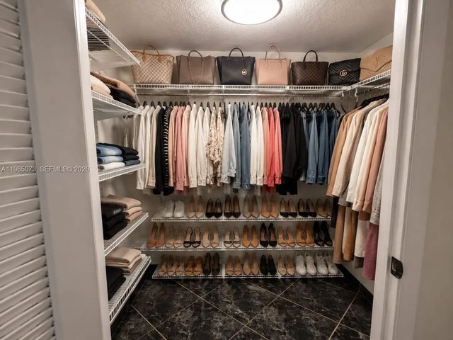 4 of 35 - 1900 W 68th Street #d207, Hialeah, FL