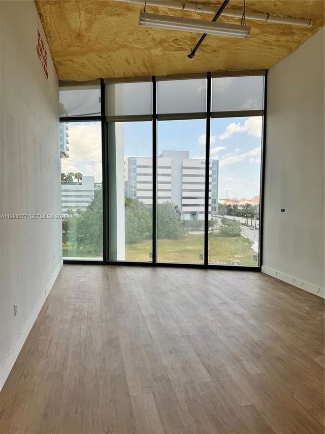 2 of 12 - 21290 Biscayne Boulevard #405, Aventura, FL
