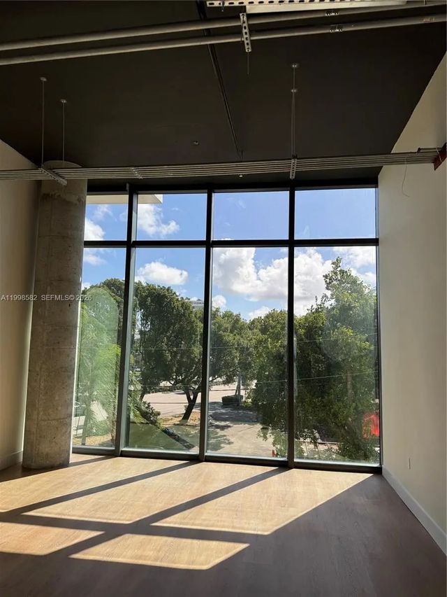 3 of 11 - 21290 Biscayne Boulevard #408, Aventura, FL