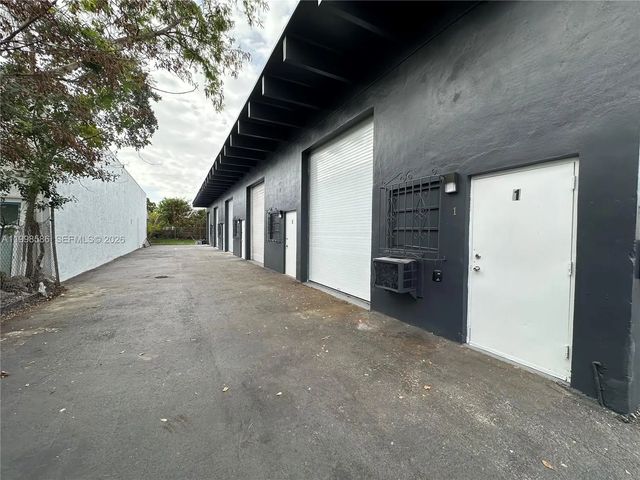 5 of 5 - 5818 Sw 25th Street #2, West Park, FL