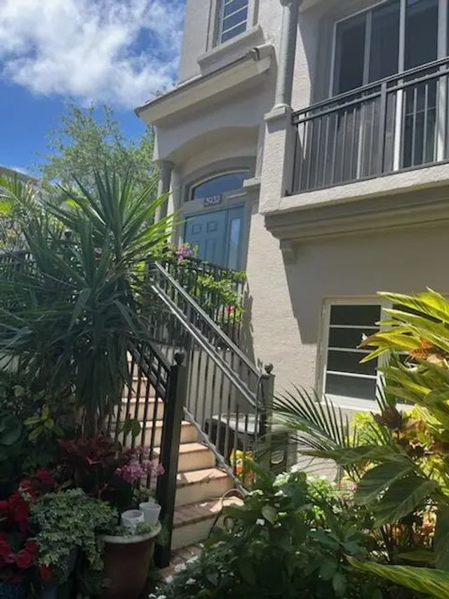 2 of 27 - 3932 Coral Heights Way, Oakland Park, FL