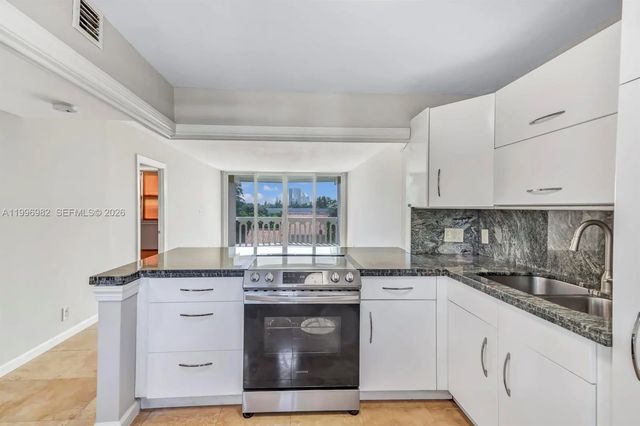3199 S Ocean Drive #406, Hallandale Beach