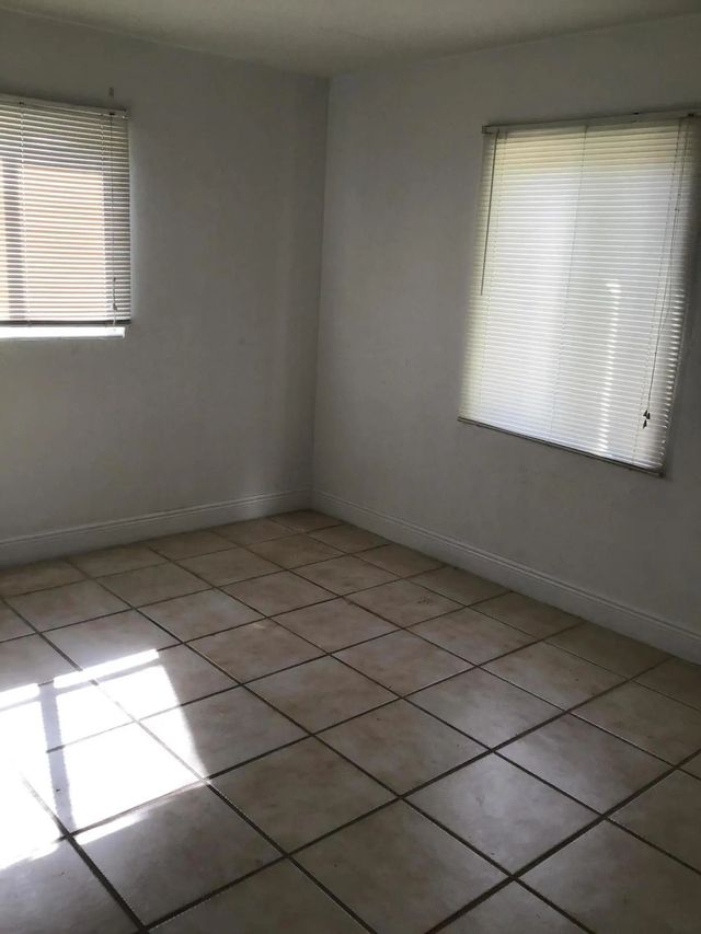 3 of 4 - 364 Johnston Street, Fort Pierce, FL