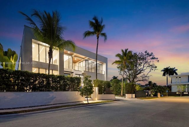 3 of 66 - 775 Ne 77th Terrace, Miami, FL