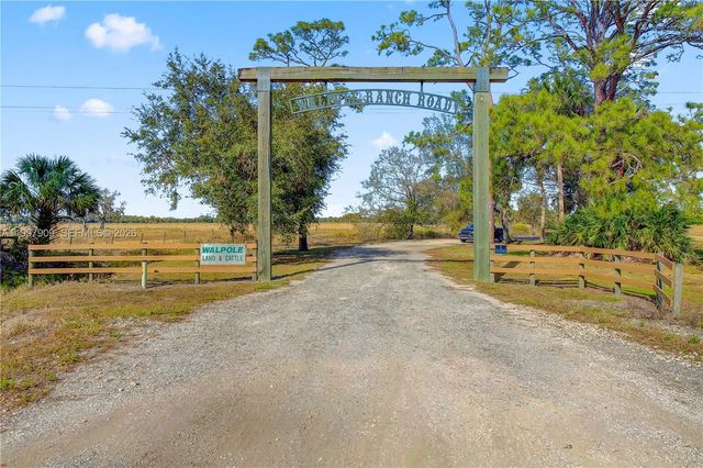 30003 Sw Martin Highway, Okeechobee