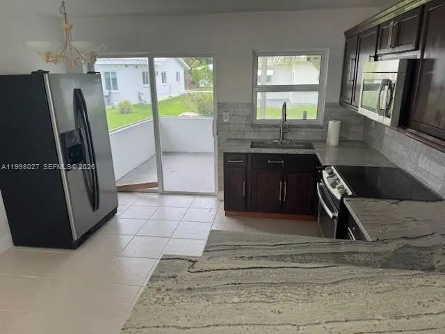 5 of 11 - 7005 Nw 66th Terrace, Tamarac, FL
