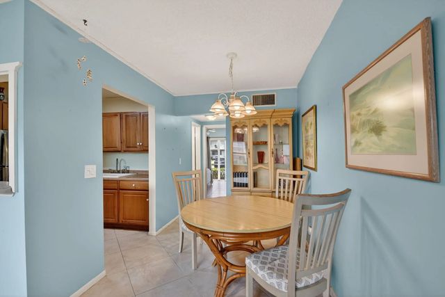 4 of 58 - 370 Horizon Street E #107, Boynton Beach, FL