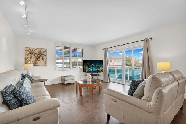 4 of 33 - 1701 S Ocean Drive #203, Hollywood, FL