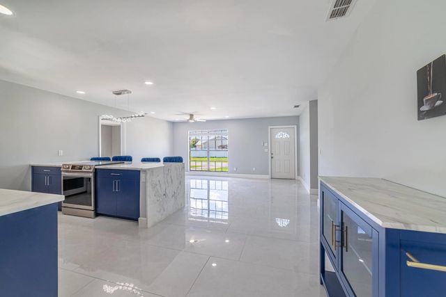 4 of 39 - 1809 Sw Capehart Avenue, Port St. Lucie, FL