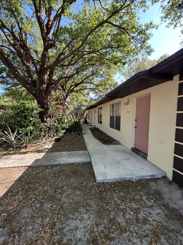 2 of 10 - 801 King Orange Drive, Fort Pierce, FL