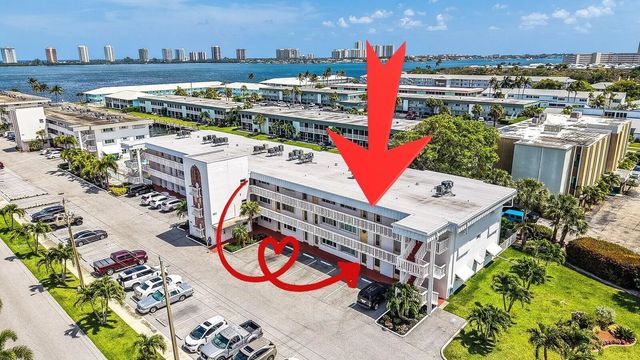 2 of 38 - 130 Doolen Court #109, North Palm Beach, FL