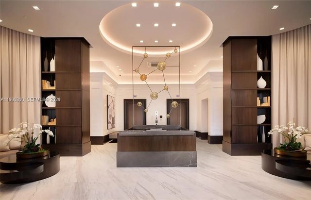 2 of 37 - 275 Giralda Avenue #6e, Coral Gables, FL