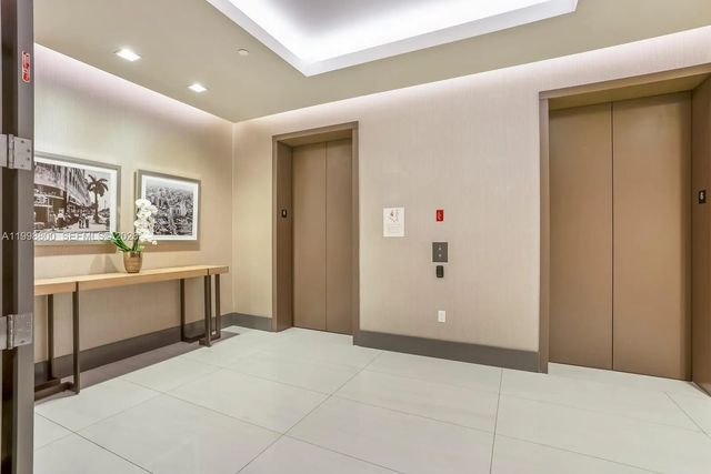 3 of 37 - 275 Giralda Avenue #6e, Coral Gables, FL
