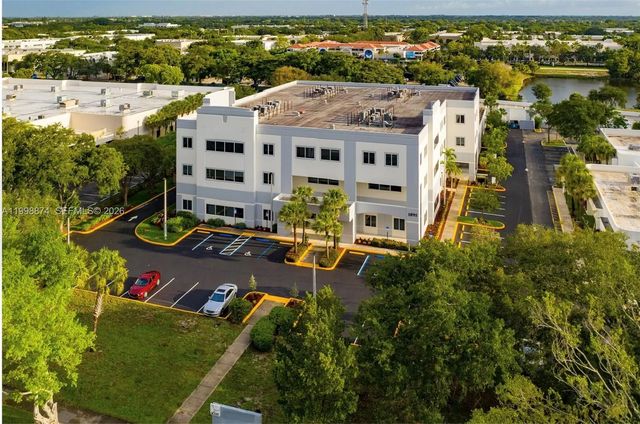 2 of 7 - 1095 Nw Broken Sound Parkway Nw #w, Boca Raton, FL