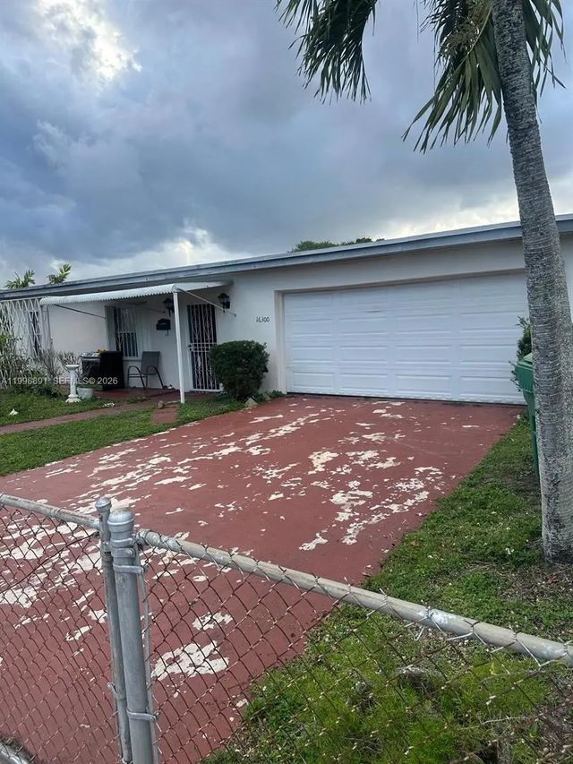 16300 Nw 19th Court, Miami Gardens