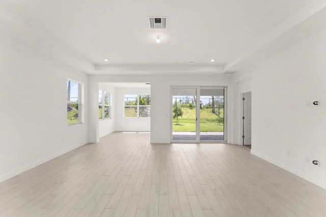 5 of 13 - 12032 Sw Pantone Street, Port St. Lucie, FL