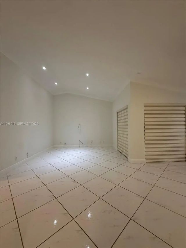 5 of 31 - 17268 Nw 60th Court, Hialeah, FL