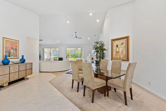 5 of 37 - 11618 Briarwood Circle #4, Boynton Beach, FL