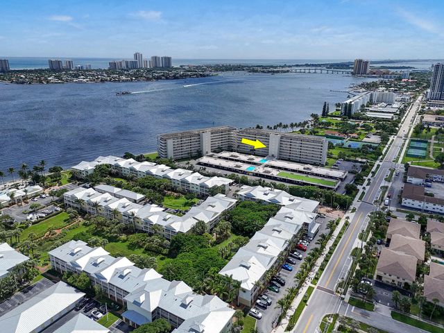 801 Lake Shore Drive #414, Lake Park
