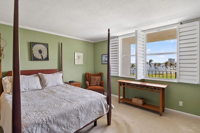 5 of 62 - 801 Lake Shore Drive #414, Lake Park, FL