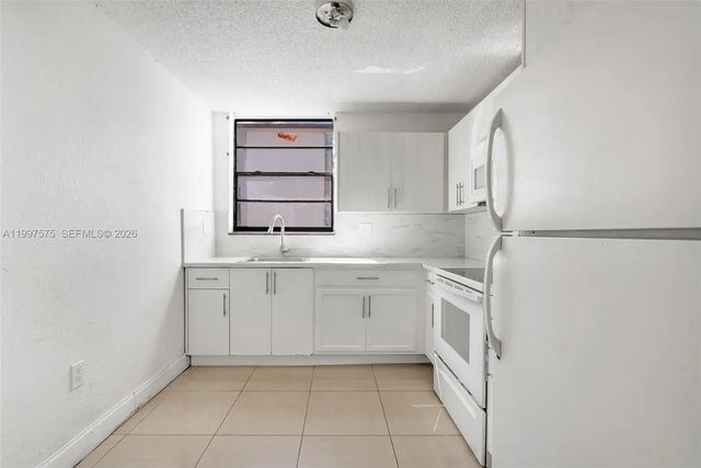1798 Nw 55th Avenue #202, Lauderhill