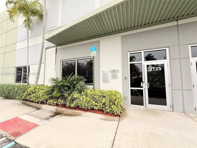 4 of 31 - 2125 Nw 115th Avenue #7, Sweetwater, FL