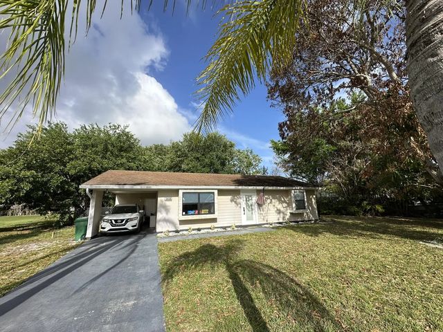 1818 Se Vesthaven Court, Port St. Lucie