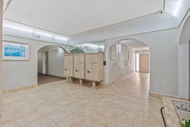 3 of 26 - 4047 Nw 16th Street #206, Lauderhill, FL