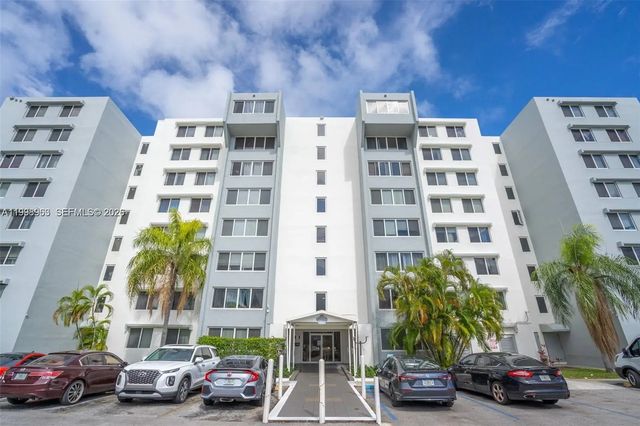9143 Sw 77th Avenue #b105, Miami