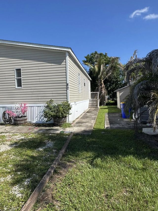 3 of 25 - 5000 Se Federal Highway #82, Stuart, FL