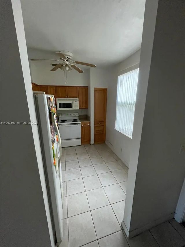 3 of 18 - 870 Ne 212th Terrace #3, Miami, FL