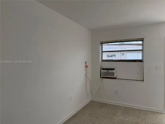3 of 6 - 9283 Sw 39th Street, Miami, FL