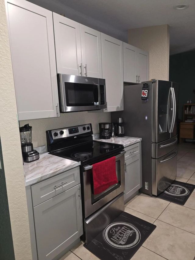 2 of 4 - 557 Sw Baoy Avenue, Port St. Lucie, FL