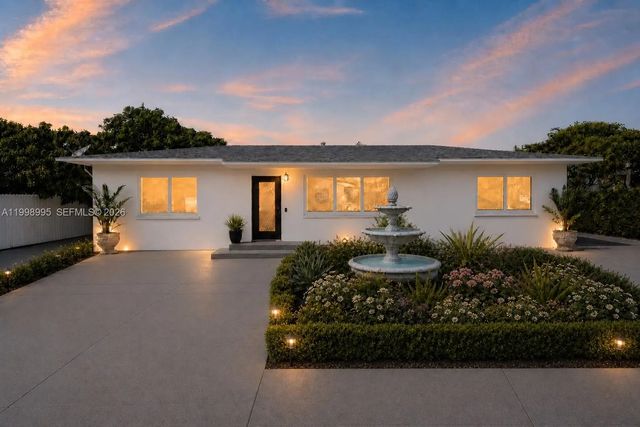 1682 Ne 124th Lane, North Miami