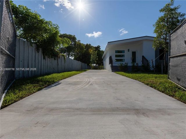 5 of 40 - 404 Nw 15th Avenue, Pompano Beach, FL