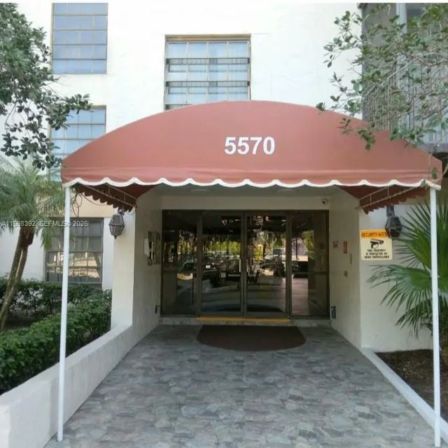 3 of 18 - 5570 Nw 44th Street #507a, Lauderhill, FL