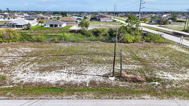 5 Nw 19th Terrace, Cape Coral