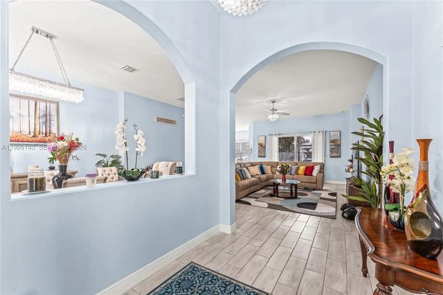 5 of 50 - 898 Sw Curtis Street, Port St. Lucie, FL