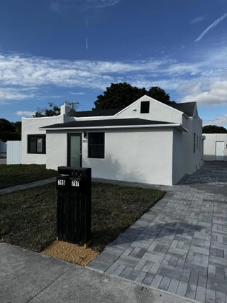 Photo of Listing #B26014177