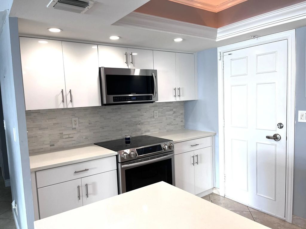 3200 Ne 36 Street Ne #512a, Fort Lauderdale