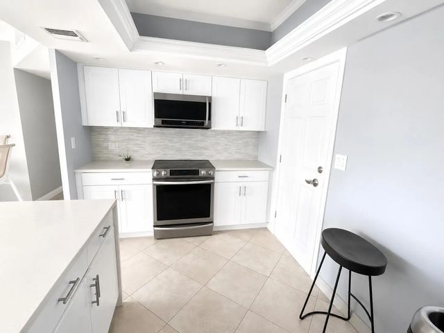 2 of 32 - 3200 Ne 36 Street Ne #512a, Fort Lauderdale, FL