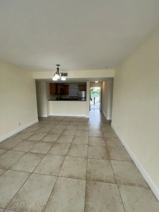 Photo of Listing #B26014191