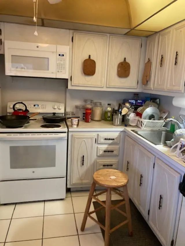 3 of 8 - 230 Ne 26th Avenue N #2140, Boynton Beach, FL